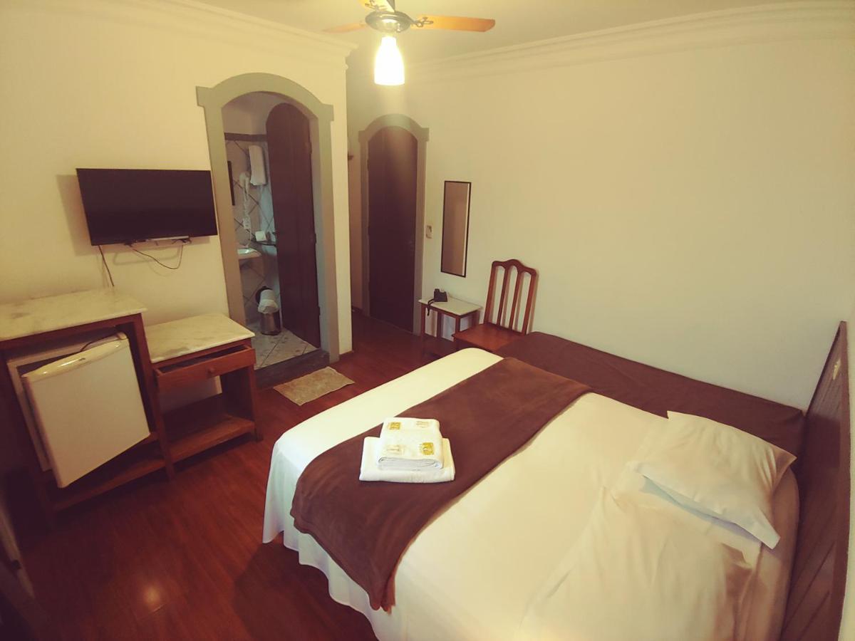 Pousada Casa Dos Contos โอว์โรเปรโต ภายนอก รูปภาพ