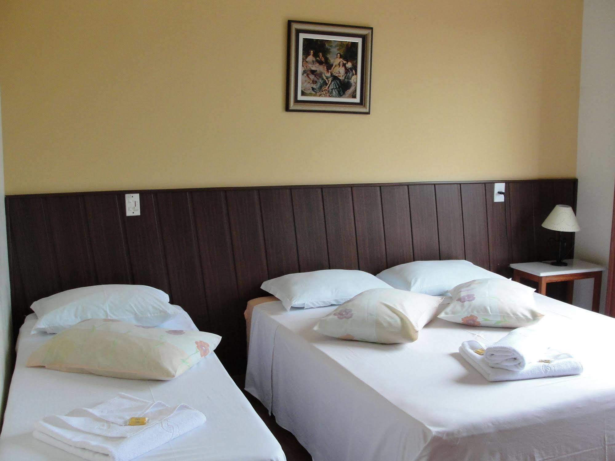 Pousada Casa Dos Contos โอว์โรเปรโต ภายนอก รูปภาพ