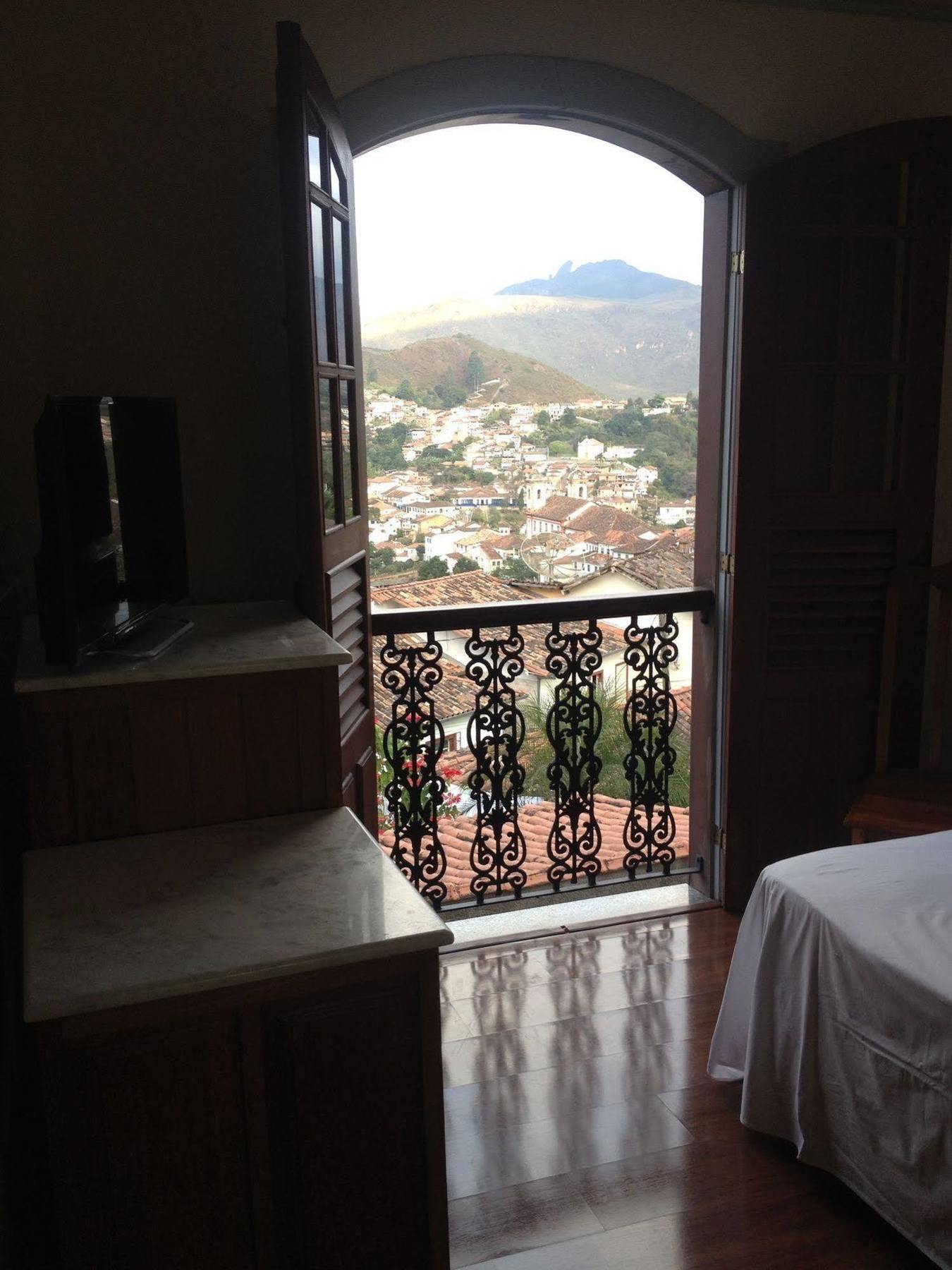 Pousada Casa Dos Contos โอว์โรเปรโต ภายนอก รูปภาพ