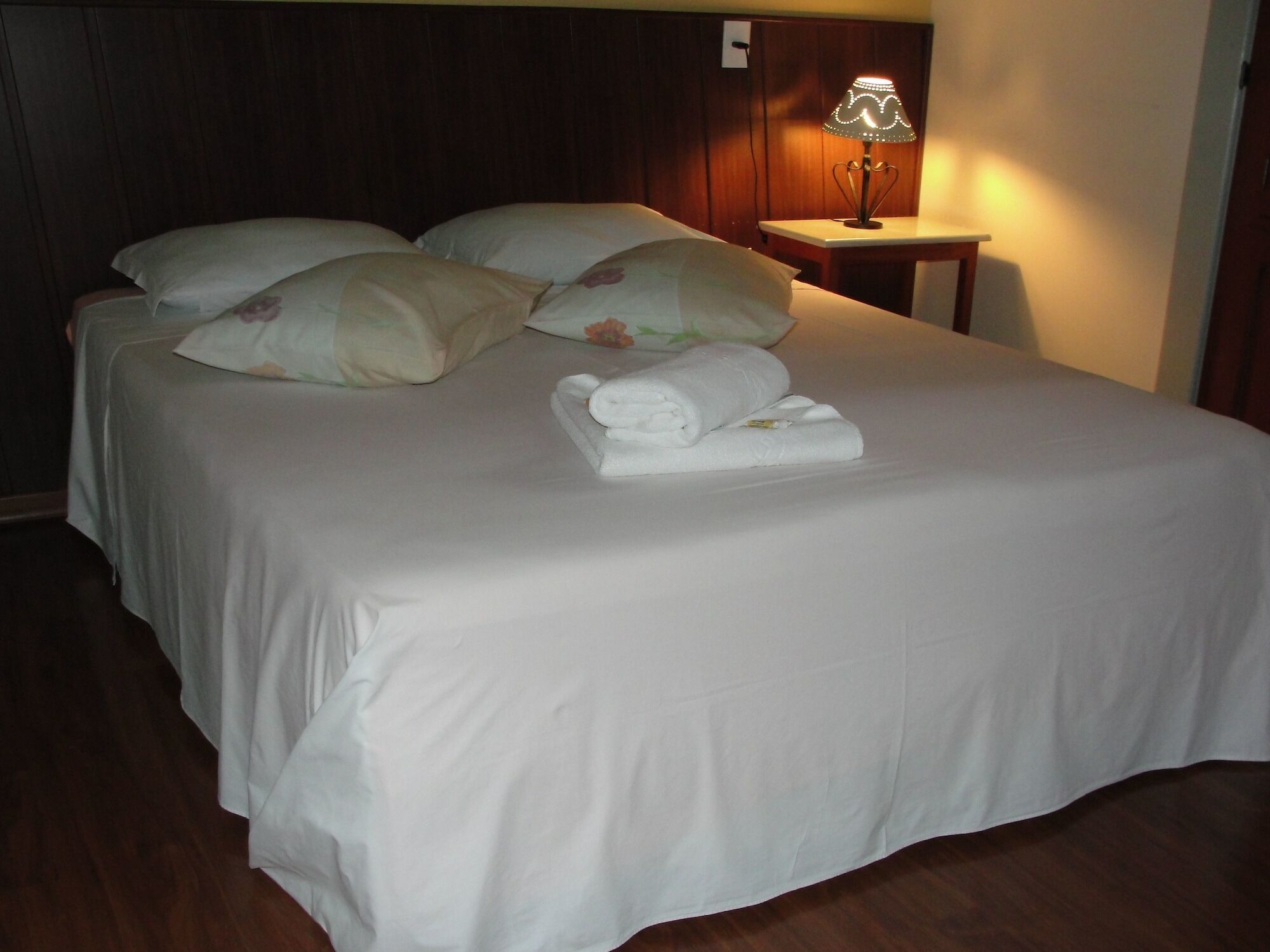 Pousada Casa Dos Contos โอว์โรเปรโต ภายนอก รูปภาพ